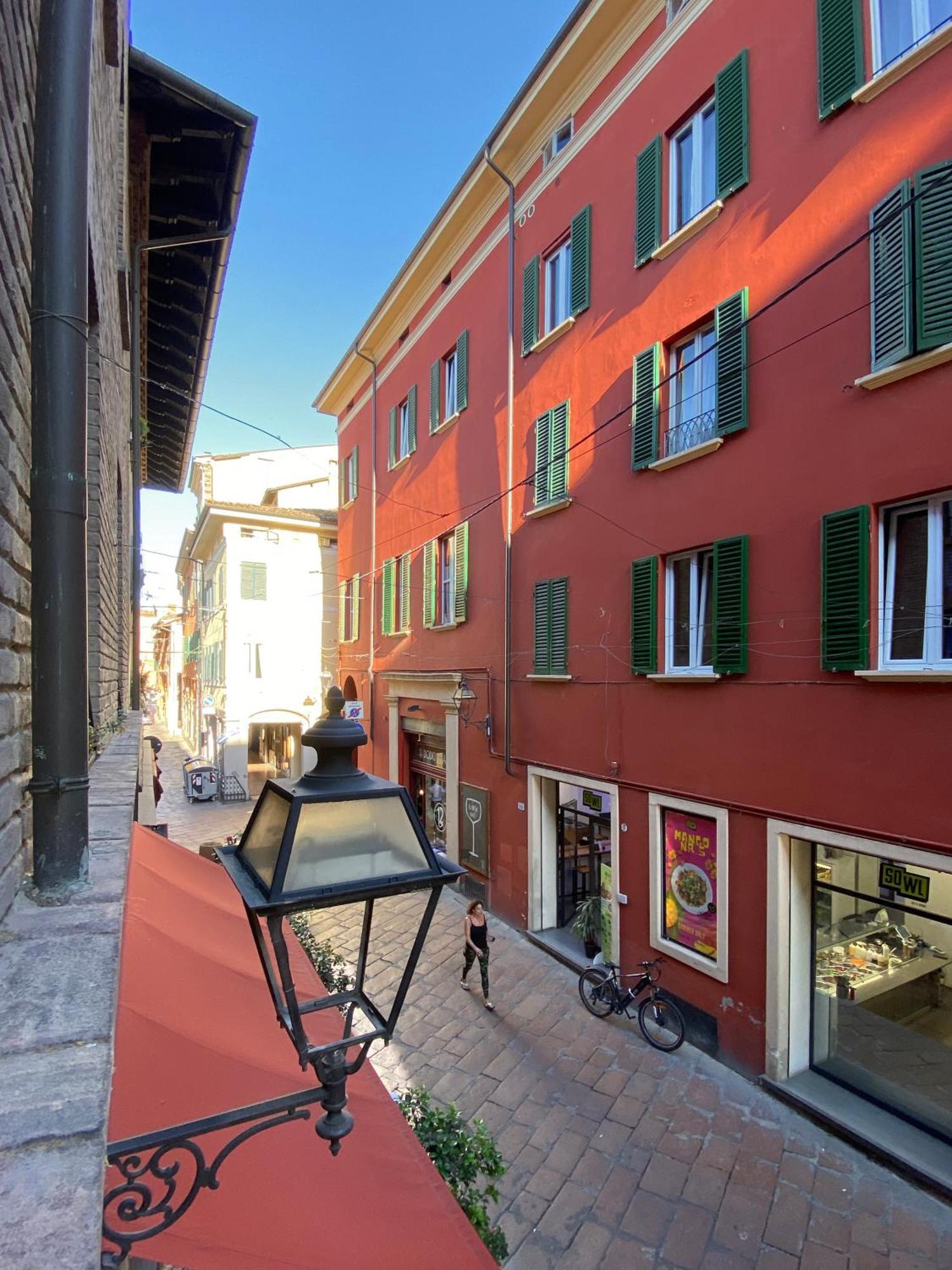 Porta Nova, Bologna By Short Holidays Buitenkant foto